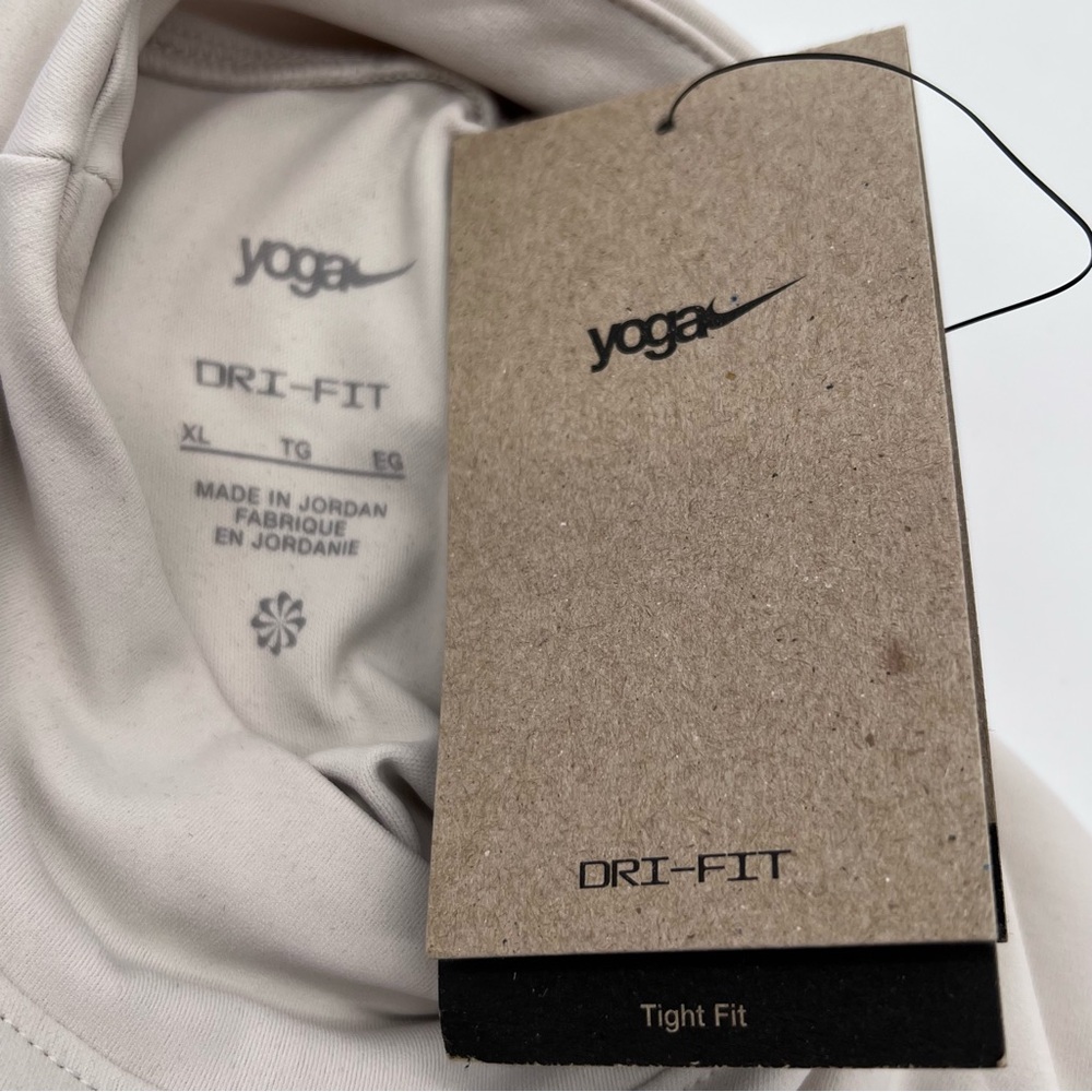 Nike Yoga Women's Long Sleeve Crew Neck Athletic Trainer Top Off-White-Size XL - Picture 10 of 11